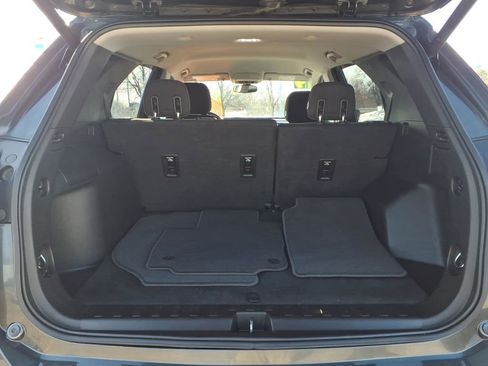 Used 2019 Chevrolet Equinox LT image 8