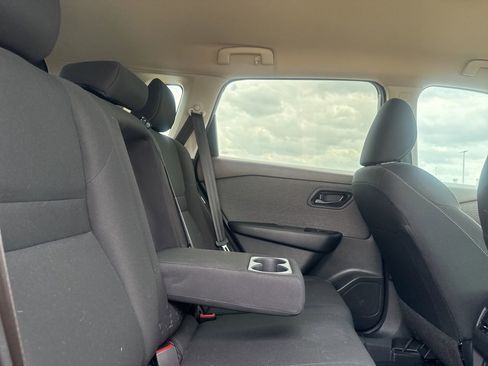 Certified 2023 Nissan Rogue S AWD/4WD image 30