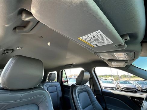 Used 2020 Lincoln Aviator Reserve image 22