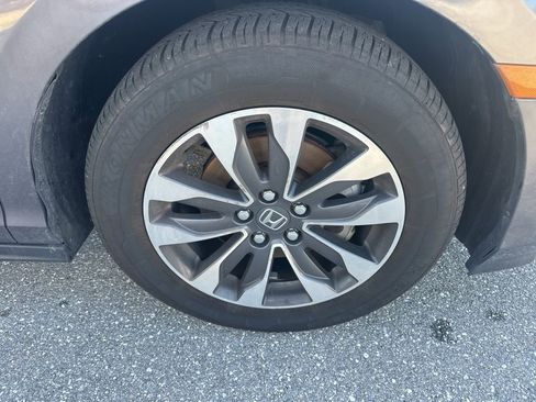 Used 2024 Honda Odyssey EX-L image 9