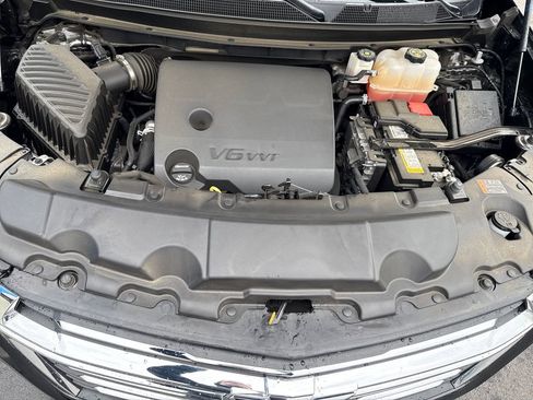 Used 2023 Chevrolet Traverse LT image 25