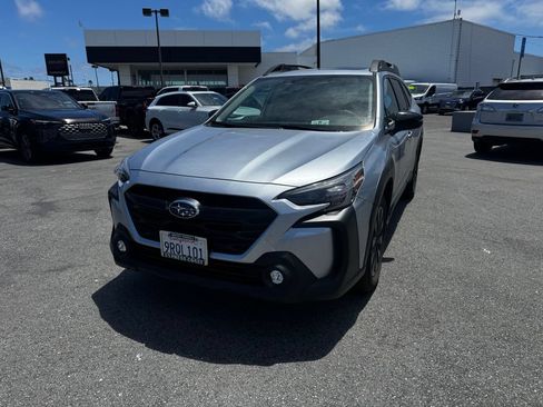 Used 2025 Subaru Outback Onyx Edition XT AWD/4WD image 1