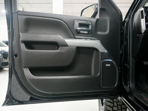 Used 2018 Chevrolet Silverado 1500 LTZ Z71 w/ LTZ Plus Package image 22