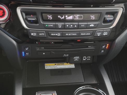 Used 2022 Honda Pilot Elite image 33