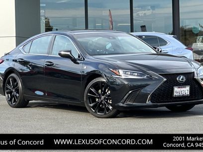 Used 2023 Lexus ES 350 F Sport w/ Accessory Package (Z2)