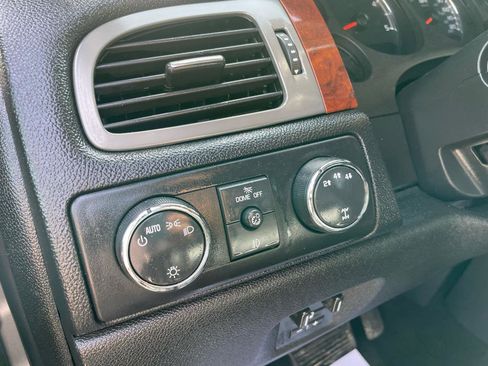 Used 2012 GMC Sierra 2500 SLT w/ SLT Convenience Package image 11