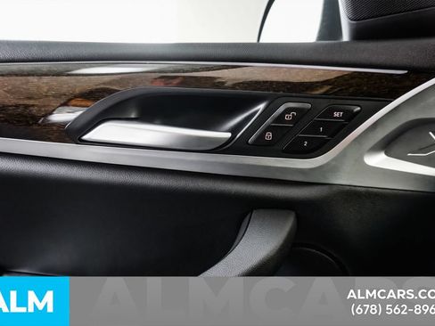 Used 2025 BMW X4 xDrive30i AWD/4WD image 53