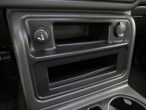 Used 2004 Chevrolet Avalanche 2500 w/ Preferred Equipment Group image 29