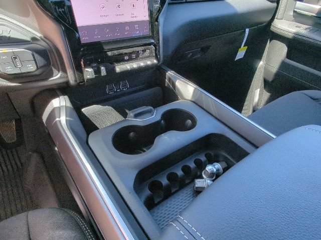 New 2026 RAM 3500 Big Horn AWD/4WD image 17