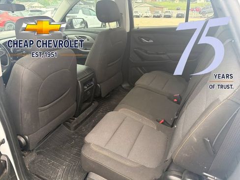 Used 2021 Chevrolet Traverse LS FWD image 7