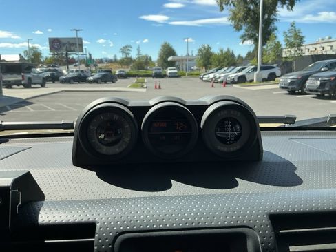 Used 2014 Toyota FJ Cruiser 4WD w/ Convenience Package image 28