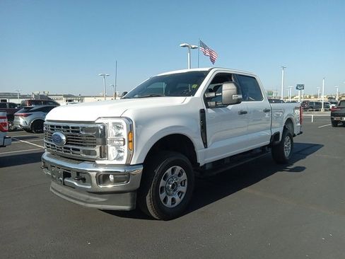 Used 2024 Ford F250 XLT w/ FX4 Off-Road Package image 3