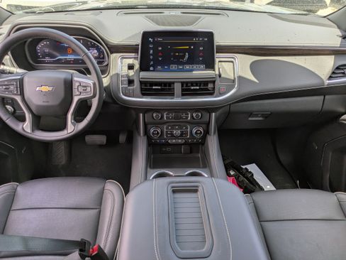 Used 2023 Chevrolet Tahoe Premier RWD image 14