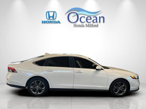 Used 2023 Honda Accord EX image 2