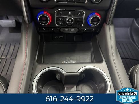 Used 2022 Chevrolet Tahoe Z71 w/ Z71 Off-Road Package AWD/4WD image 16