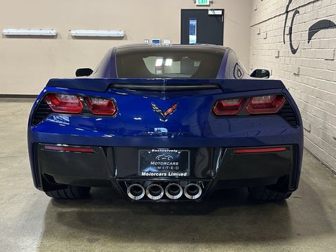 Used 2016 Chevrolet Corvette Stingray Coupe w/ Carbon Flash Badge Package RWD image 8