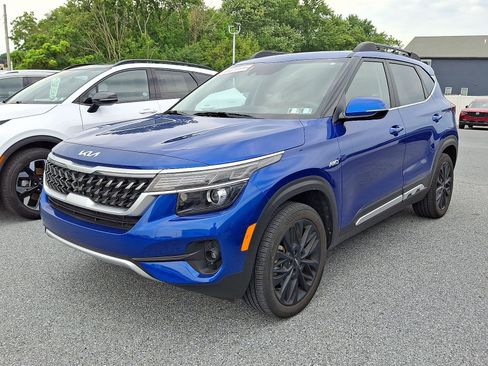 Used 2022 Kia Seltos Nightfall Edition AWD/4WD image 2