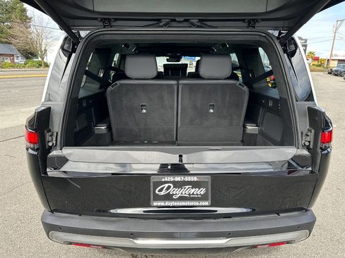 Used 2023 Rivian R1S Adventure AWD/4WD image 6