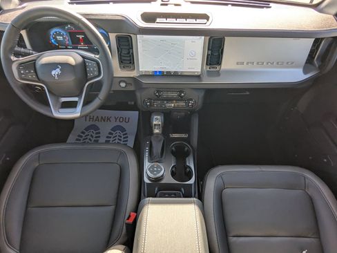 New 2025 Ford Bronco Outer Banks w/ Sasquatch Package AWD/4WD image 15