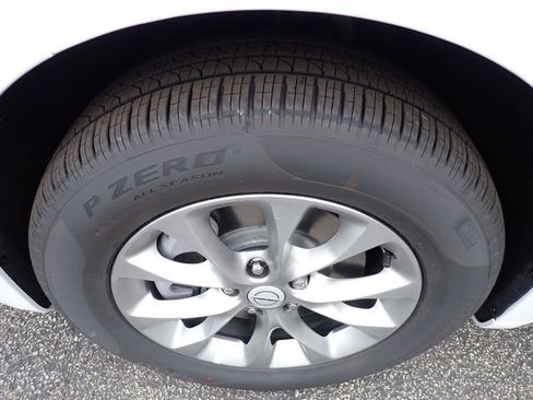 New 2026 Chrysler Pacifica Select image 11