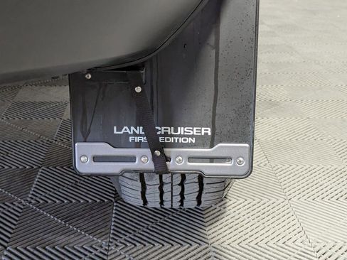 Certified 2024 Toyota Land Cruiser image 64