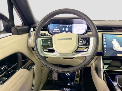 Used 2026 Land Rover Range Rover SE AWD/4WD image 24