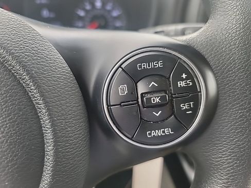 Used 2022 Kia Soul LX image 18