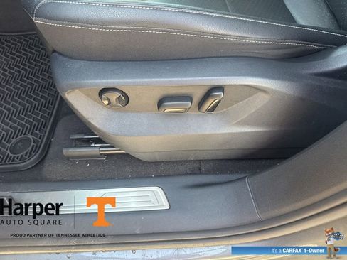 Used 2023 Volkswagen Atlas SE w/ Panoramic Sunroof Package image 18