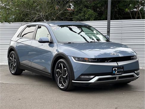 Used 2024 Hyundai Ioniq 5 SE AWD/4WD image 8