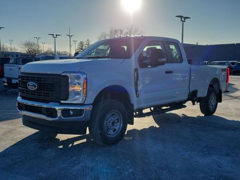 New 2026 Ford F250 XL w/ FX4 Off-Road Package image 8