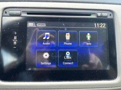 Used 2017 Honda HR-V EX image 14