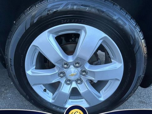 Used 2017 Chevrolet Traverse LT w/ Style and Technology Package image 22