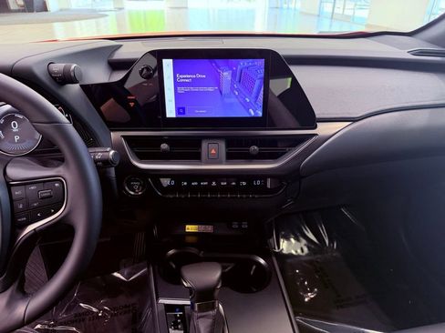 Certified 2024 Lexus UX 250h FWD image 24