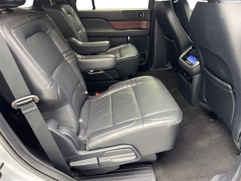 Used 2023 Lincoln Navigator Reserve image 41