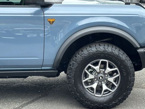 Certified 2025 Ford Bronco Badlands AWD/4WD image 4