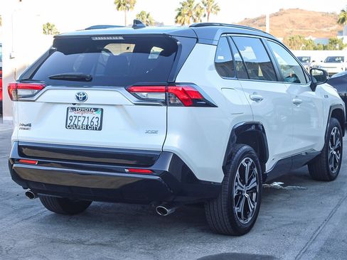 Used 2024 Toyota RAV4 XSE w/ Weather Package AWD/4WD image 9