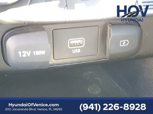 Certified 2021 Hyundai Veloster N image 37