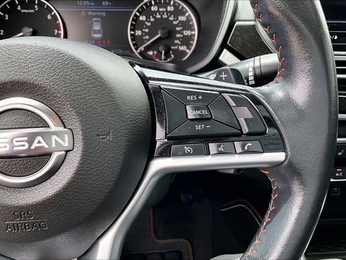 Used 2023 Nissan Altima 2.5 SR w/ SR Premium Package FWD image 25