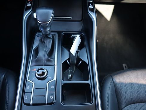 Used 2023 Kia Sorento S image 21