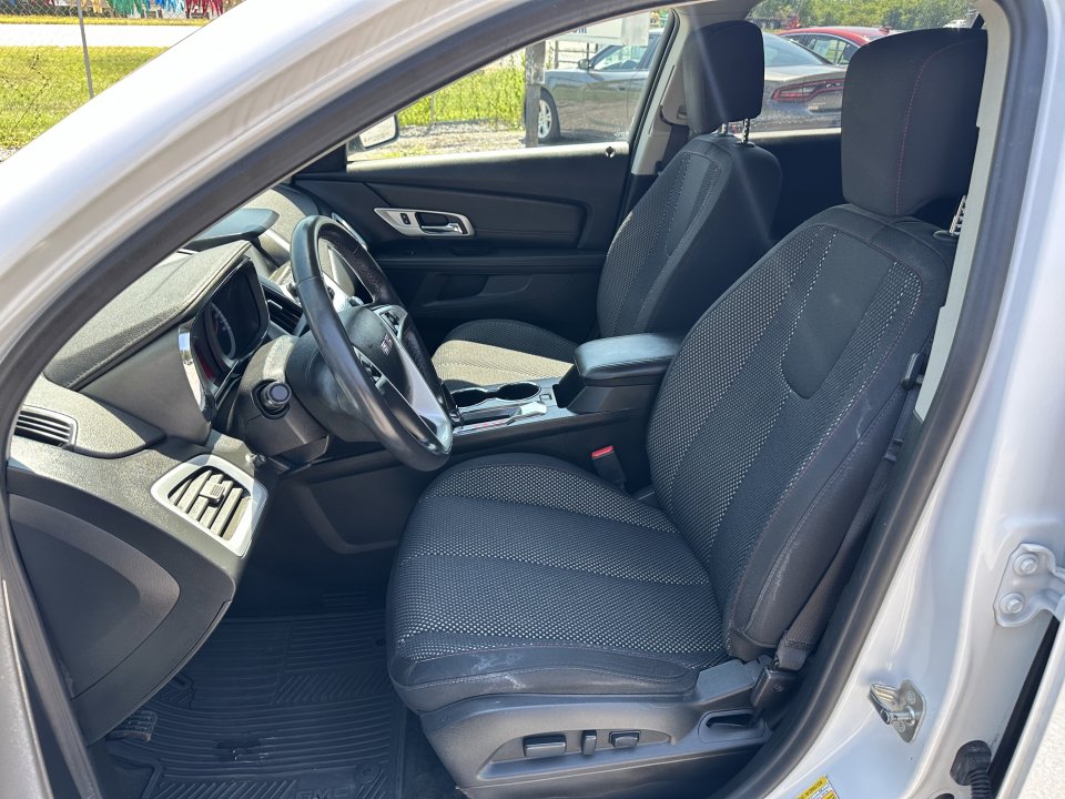 Used 2017 GMC Terrain SLE w/ Convenience Package AWD/4WD image 14