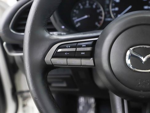 Used 2022 MAZDA MAZDA3 s image 18