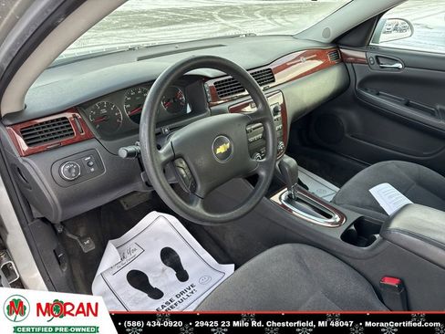 Used 2009 Chevrolet Impala LT image 12