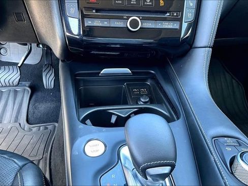 Used 2022 INFINITI QX50 Essential image 26