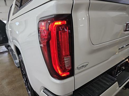 Certified 2021 GMC Sierra 1500 Denali w/ Driver Alert Package II image 42