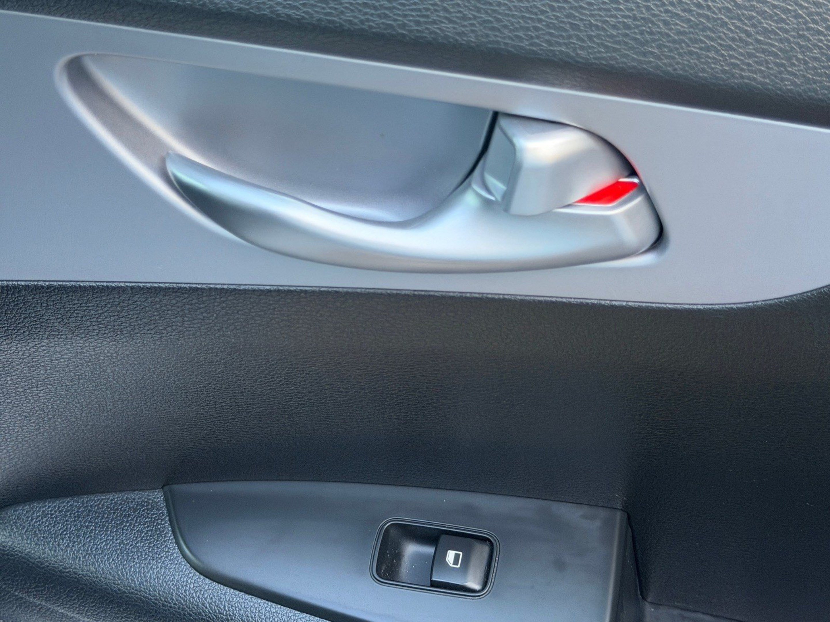 Used 2024 Kia Forte LXS w/ LXS Technology Package FWD image 10