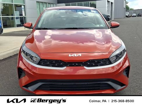 Used 2023 Kia Forte LXS FWD image 2