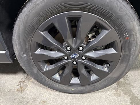 Used 2025 Subaru Outback Onyx Edition AWD/4WD image 39