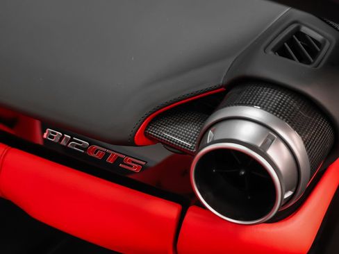 Certified 2022 Ferrari 812 GTS RWD image 31