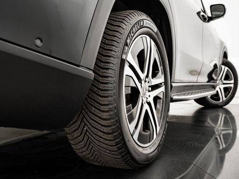 Used 2020 Mercedes-Benz GLS 450 4MATIC image 55