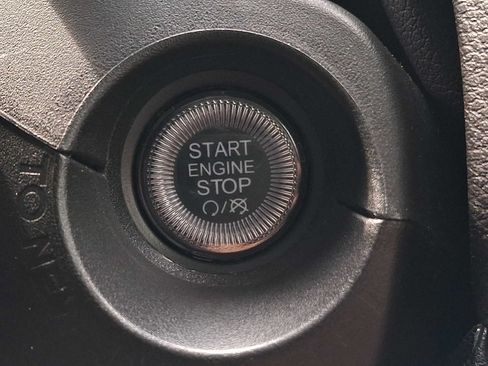 Used 2023 Jeep Renegade Trailhawk AWD/4WD image 19